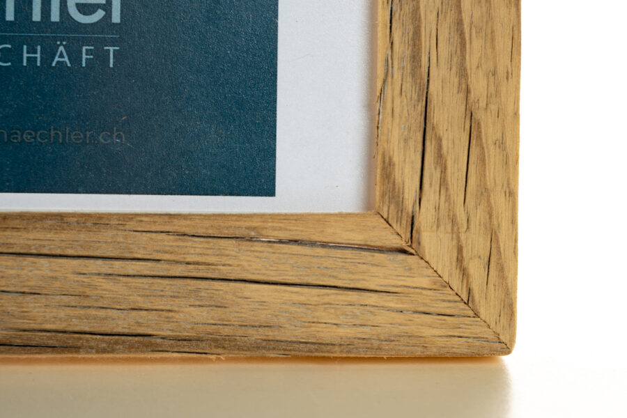 Rustikaler Altholzrahmen 20×30 cm – Handgefertigt aus zertifiziertem Holz mit Antireflex-Glas – Bild 3