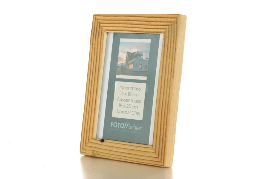 Rustikaler Altholzrahmen 13x18 cm - Handgefertigt aus zertifiziertem Holz – Bild 4