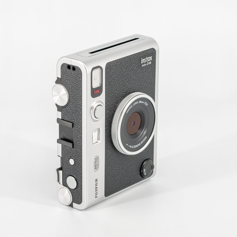 Fujifilm Instax Mini Evo /  Die stilvolle Hybridkamera mit 100 Effekten – Bild 3